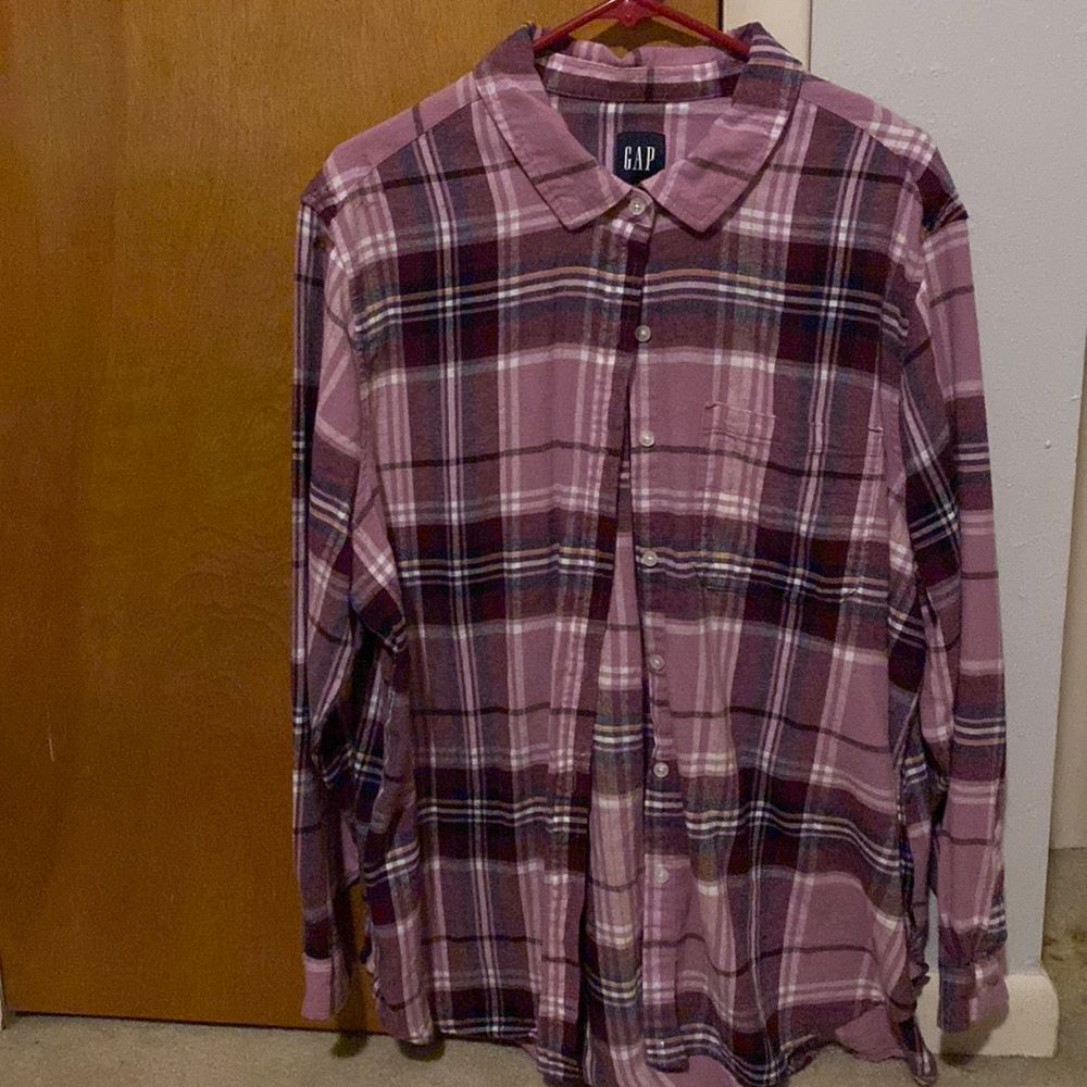 GAP -XL - tag is missing. Never worn